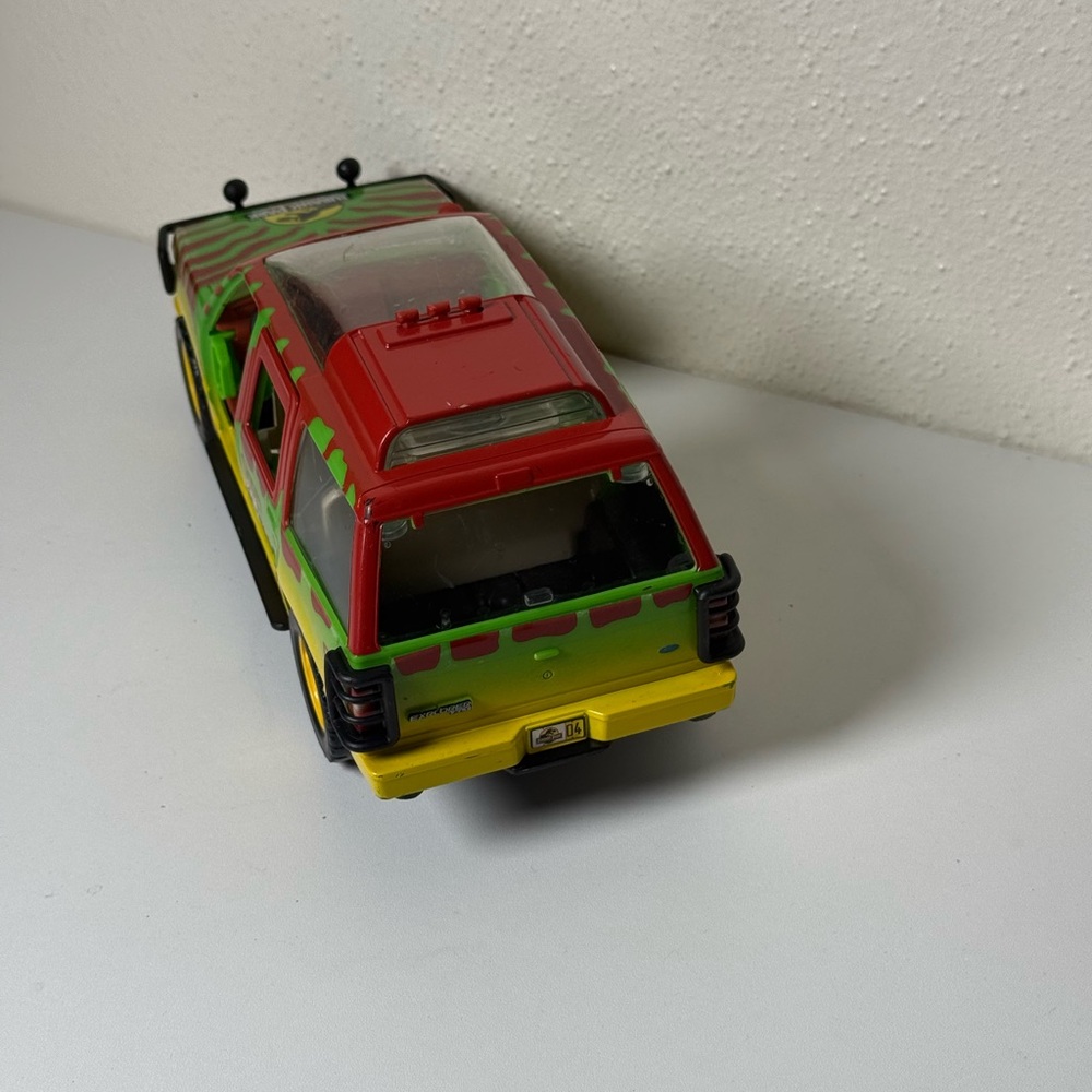 Adventure Toy SUV - Red, Green, Yellow - Picture 5 of 6